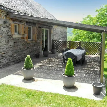 Дом отдыха Maison De Caractere A Avec Piscine Privee *